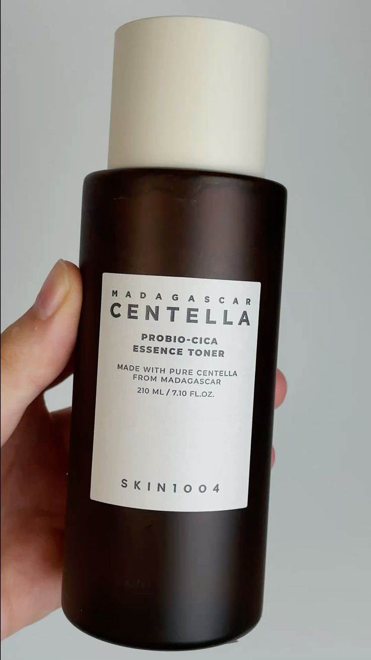 Skin1004 Madagascar Centella Probio-Cica Essence Toner 210 ML